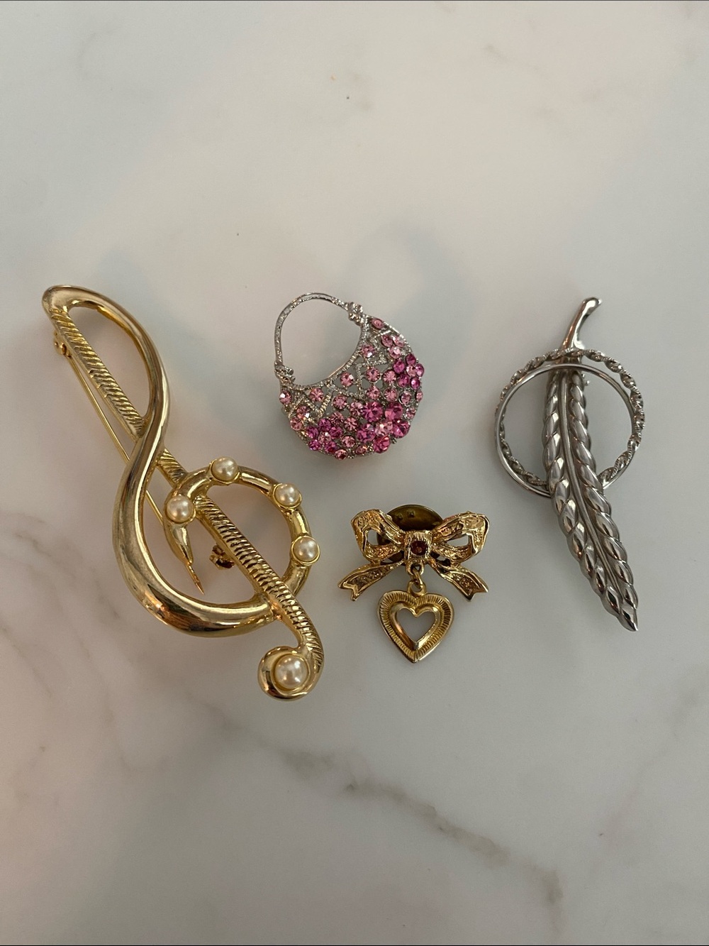 Gold Filled and Gold tone assortment of brooches